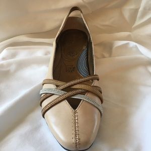 Indigo flats by Clark’s